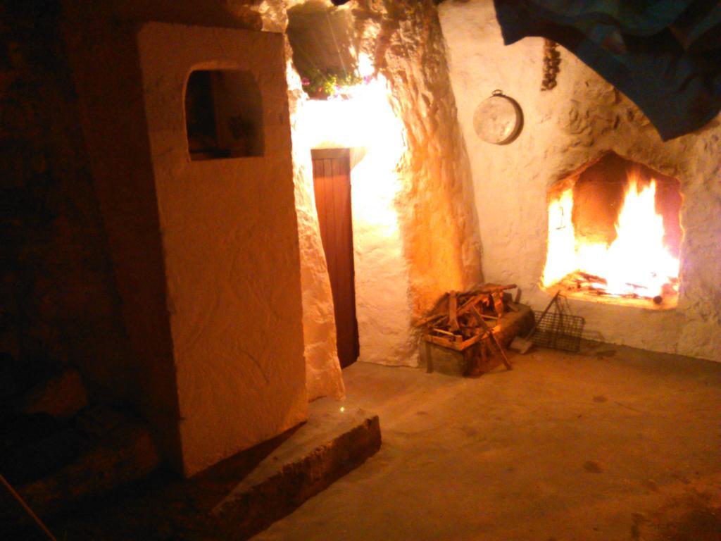 Trullo Don Gabriel Villa Alliste Rum bild
